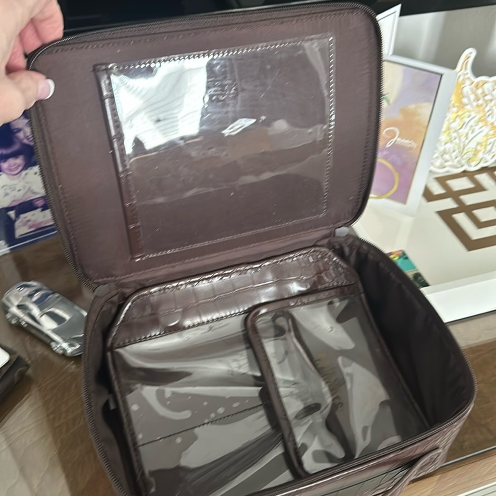 COPY - BEIS the cosmetic case in maple